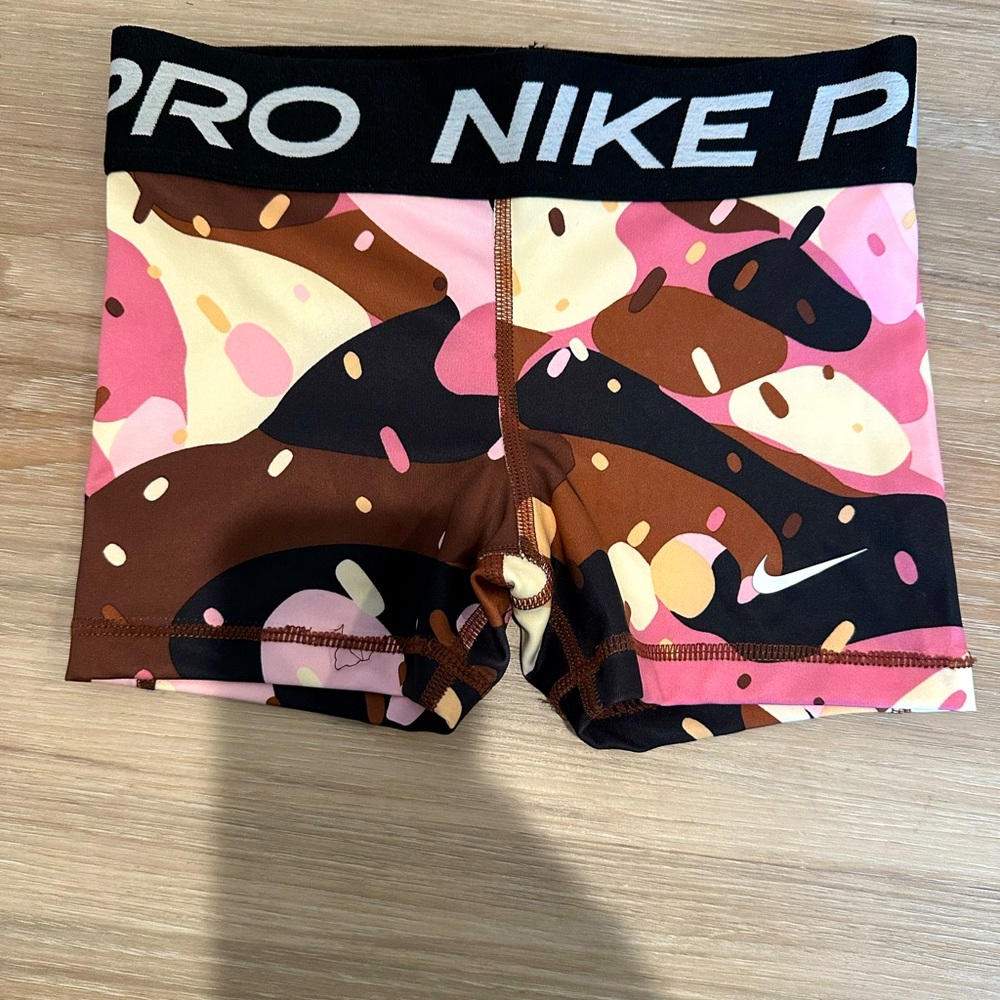 Girls Nike pro shorts size XS
